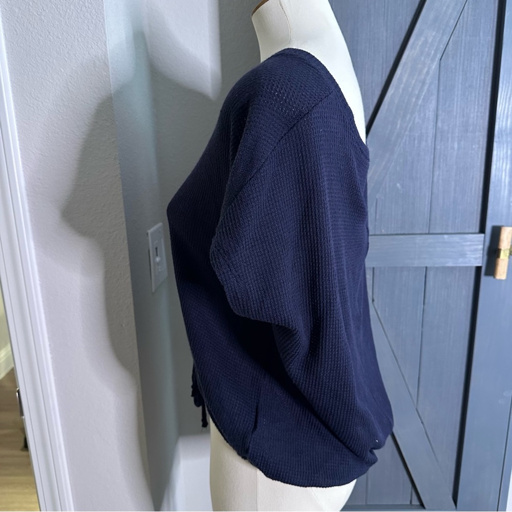 Express Navy Blue Women's Top. Size Medium - Picture 3 of 5